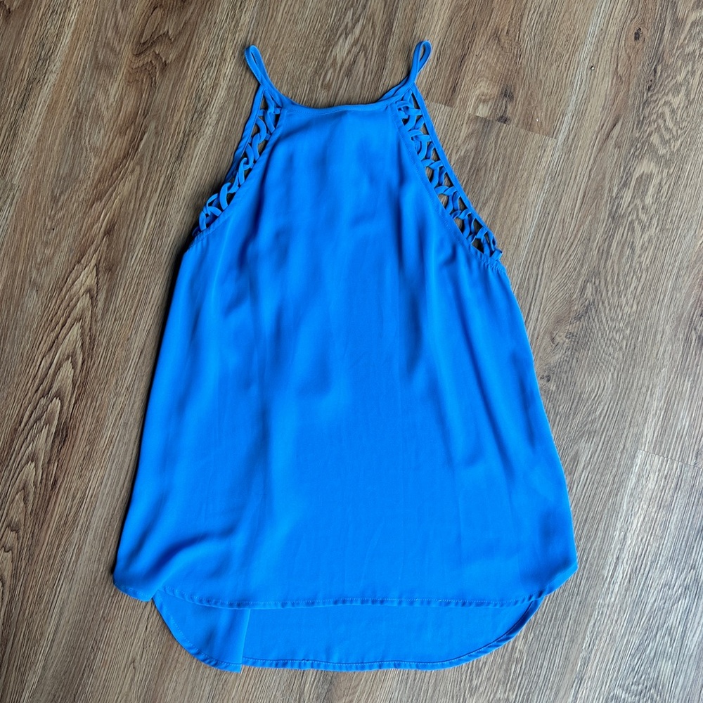 Halter tank